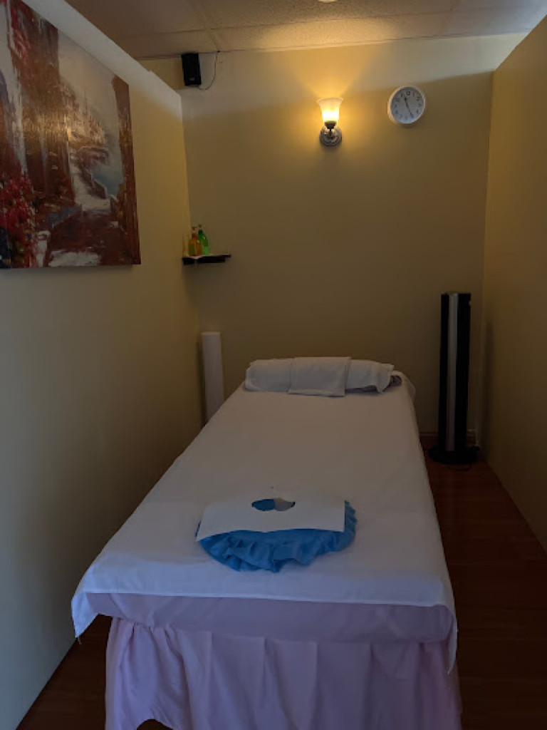 Joy massage photo 1