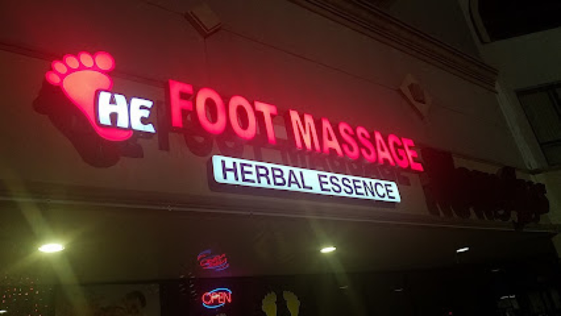 Herbal Essence Foot Massage photo 1