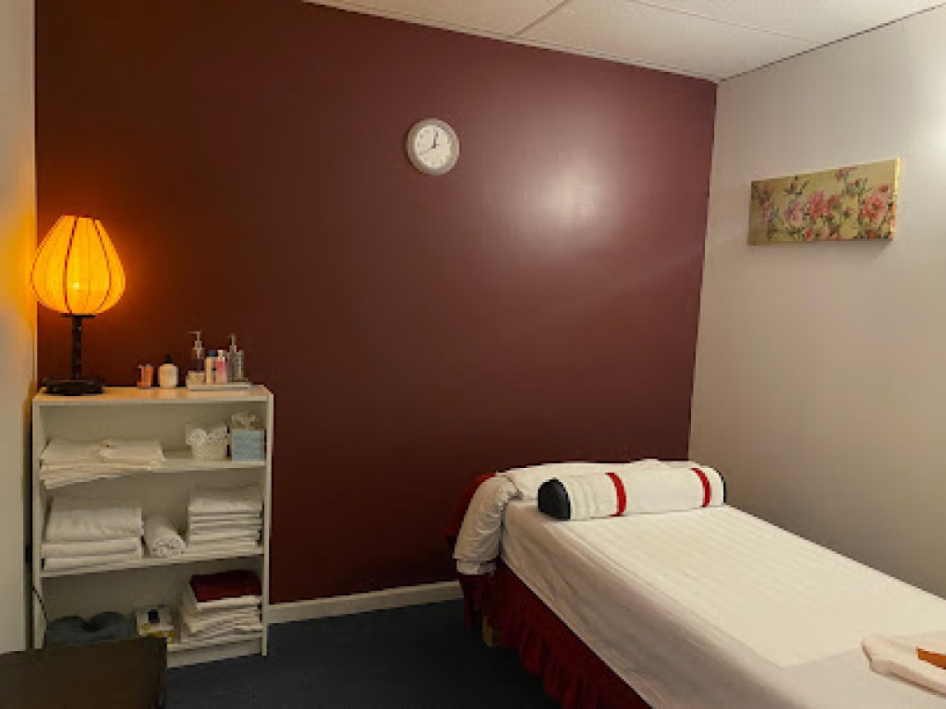 Utopia Massage photo 1