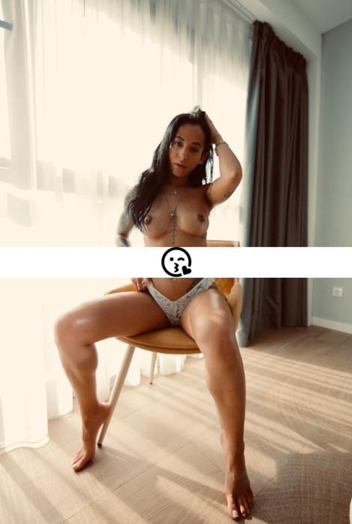 Mia photo 1