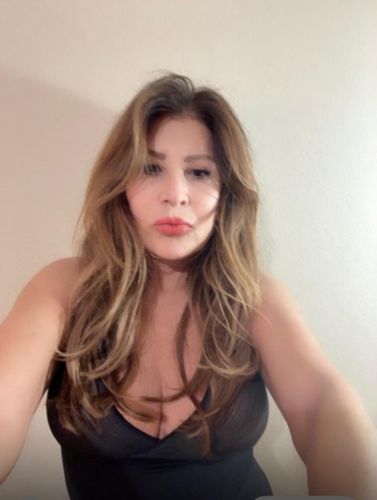 Laura photo 1