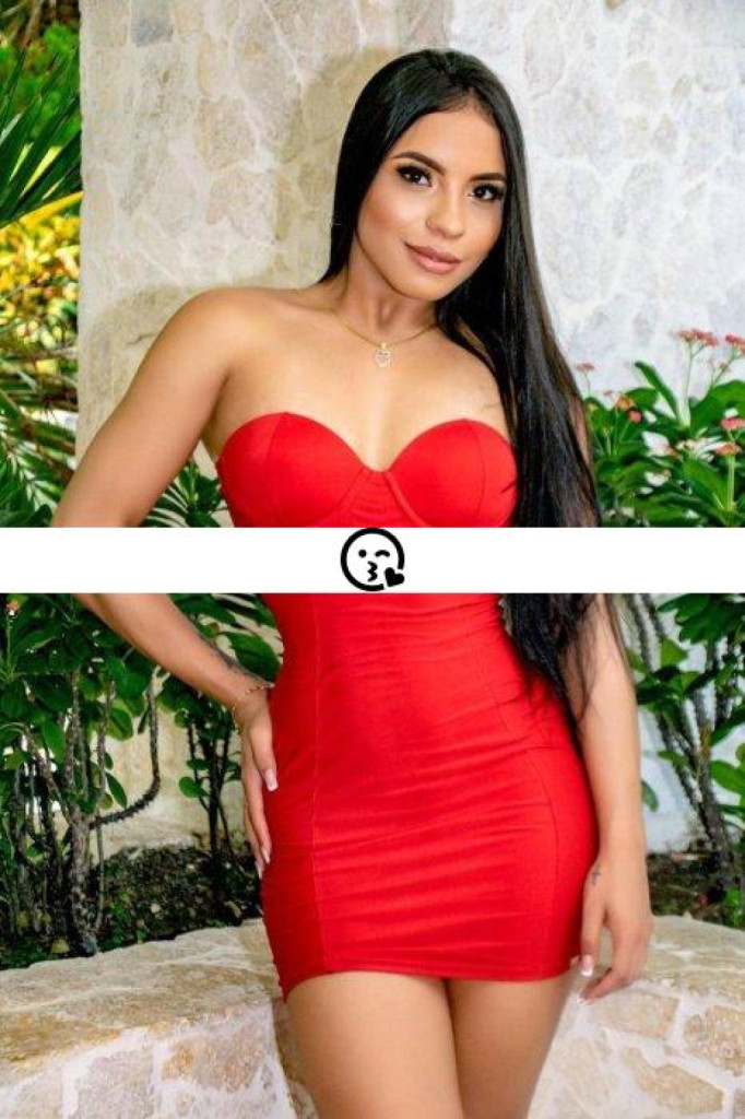 Riana photo 1