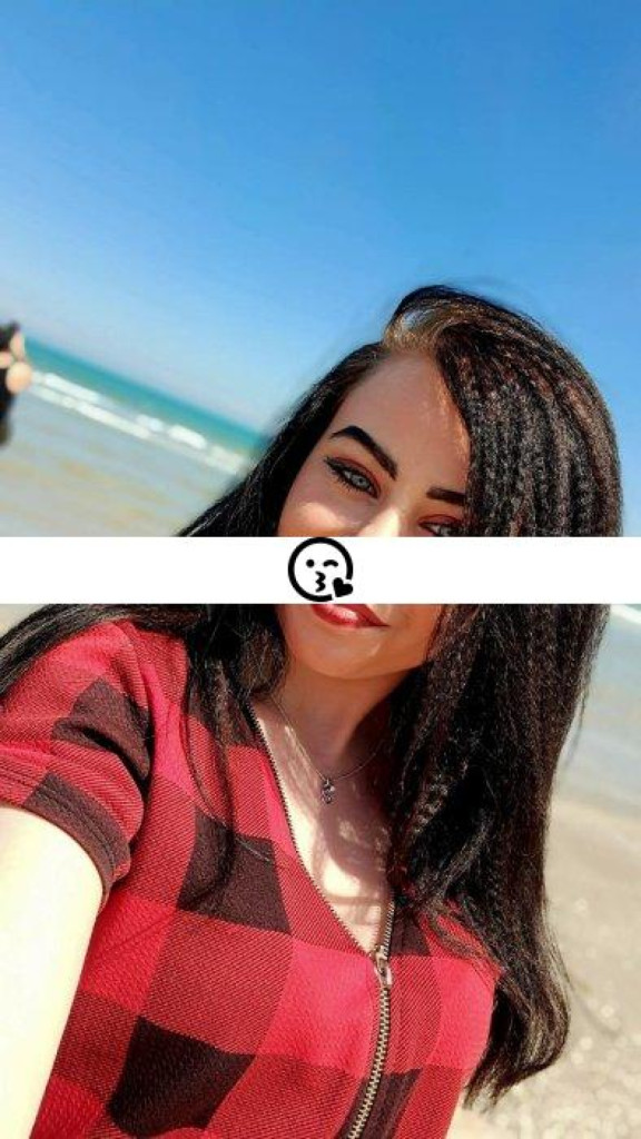 Andreea photo 1