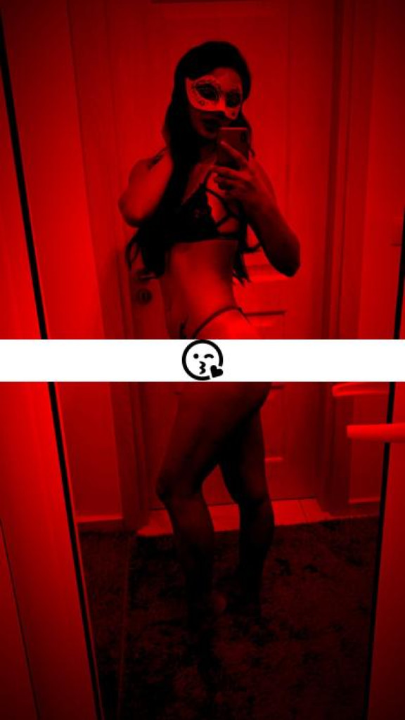 Emannyela photo 1
