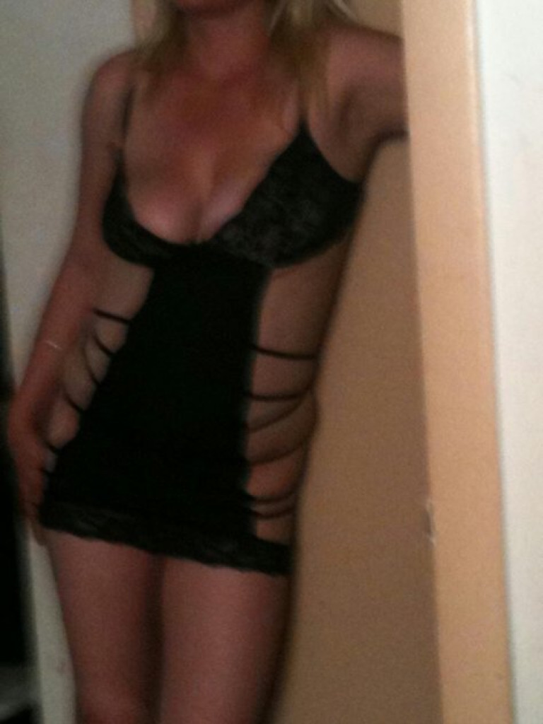 Freaky party girl photo 1