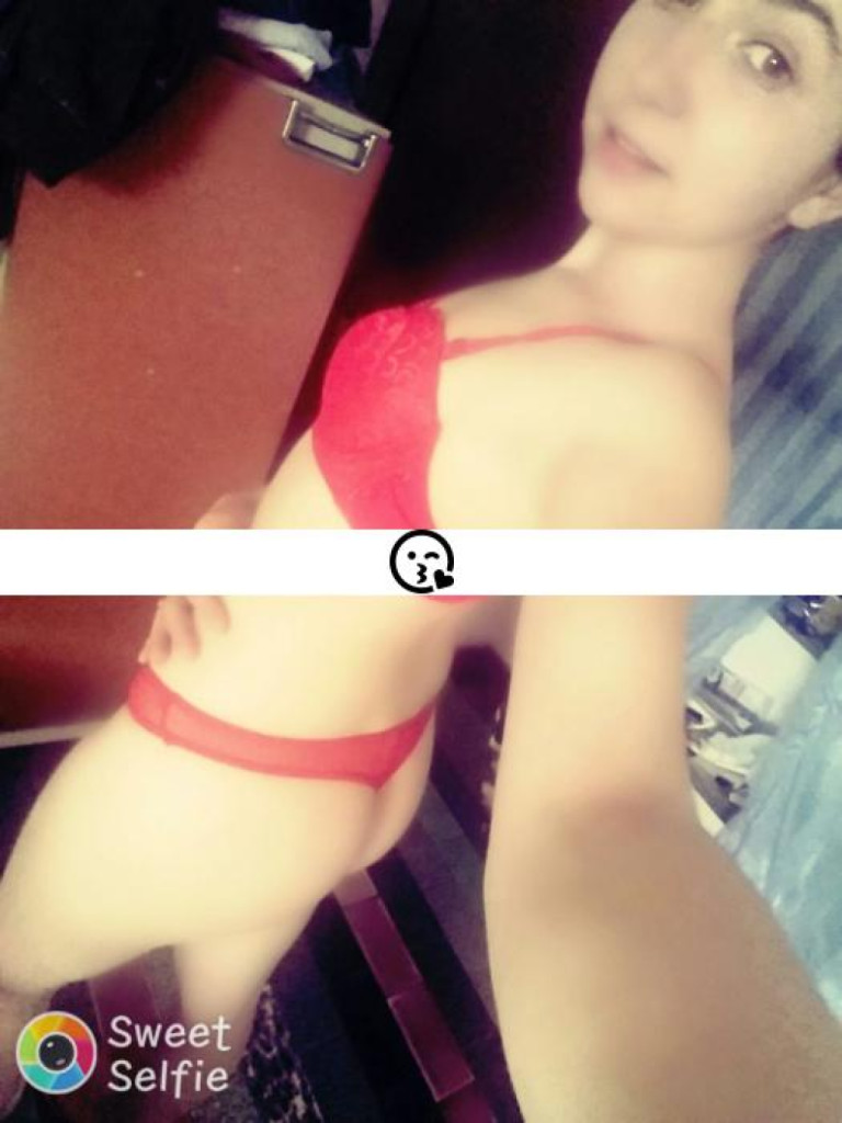 Alessandra photo 1
