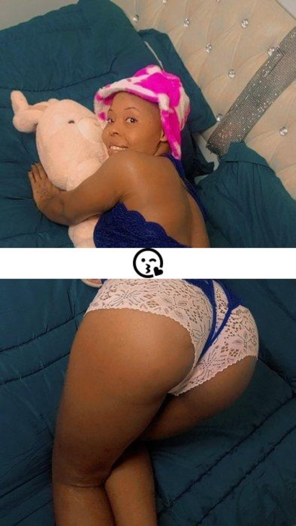 Rihanna photo 1