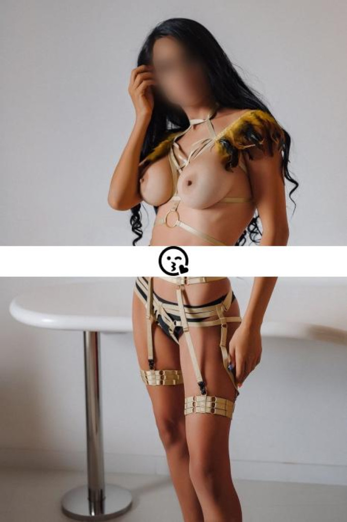 Mia photo 1