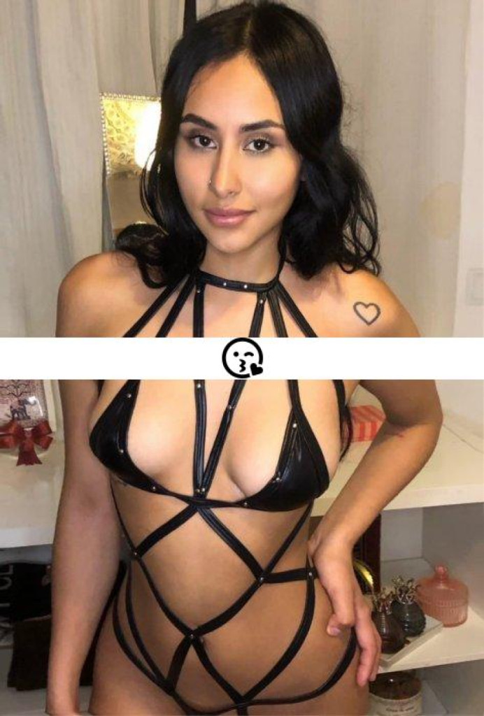Melany Latinagolden photo 1