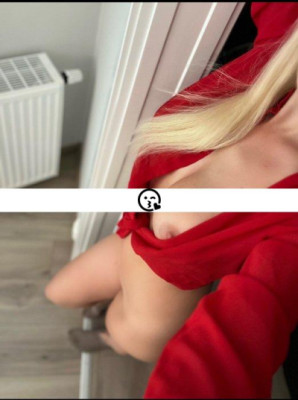 Mia Petit listing photo