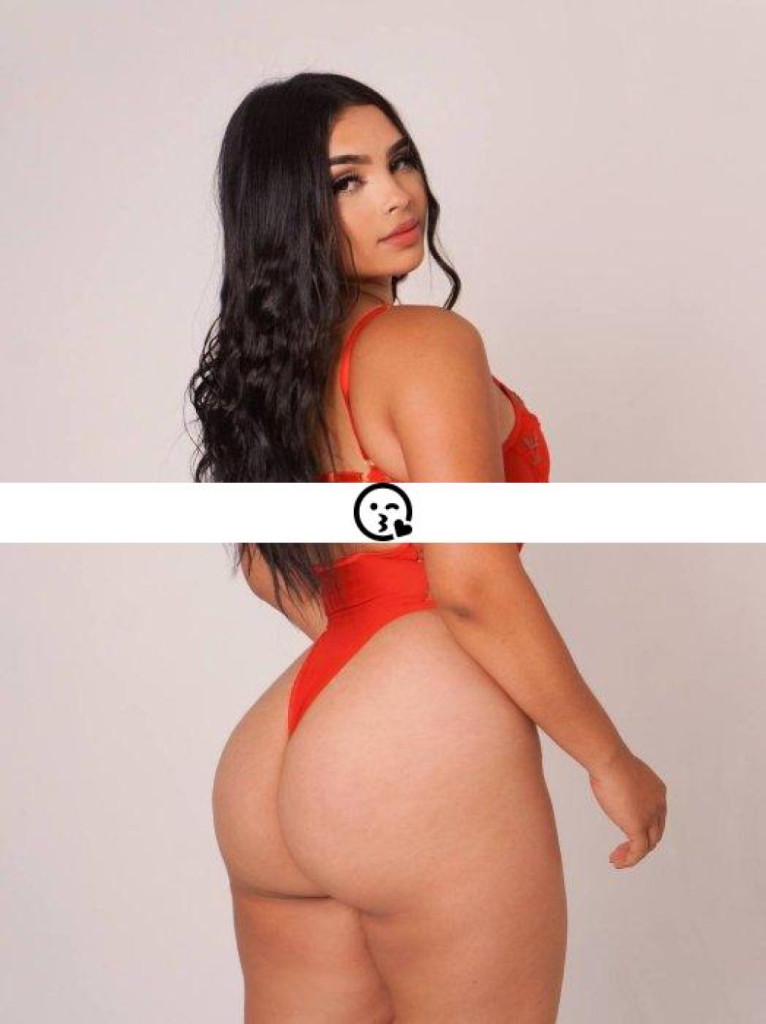 Daniela photo 1