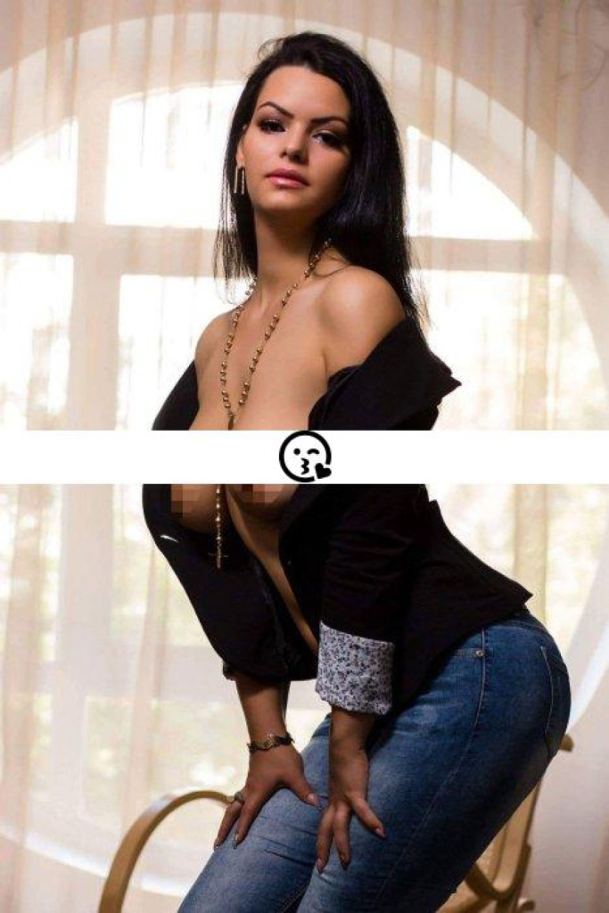 Elena photo 1