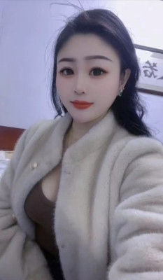 incall or outcall listing photo