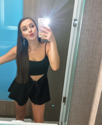 I&rsquo;m down to hookup and I offer incall and outcall