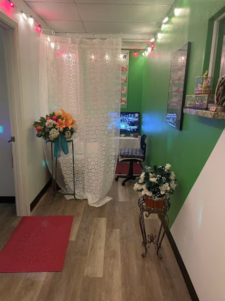 Thai Massage photo 1