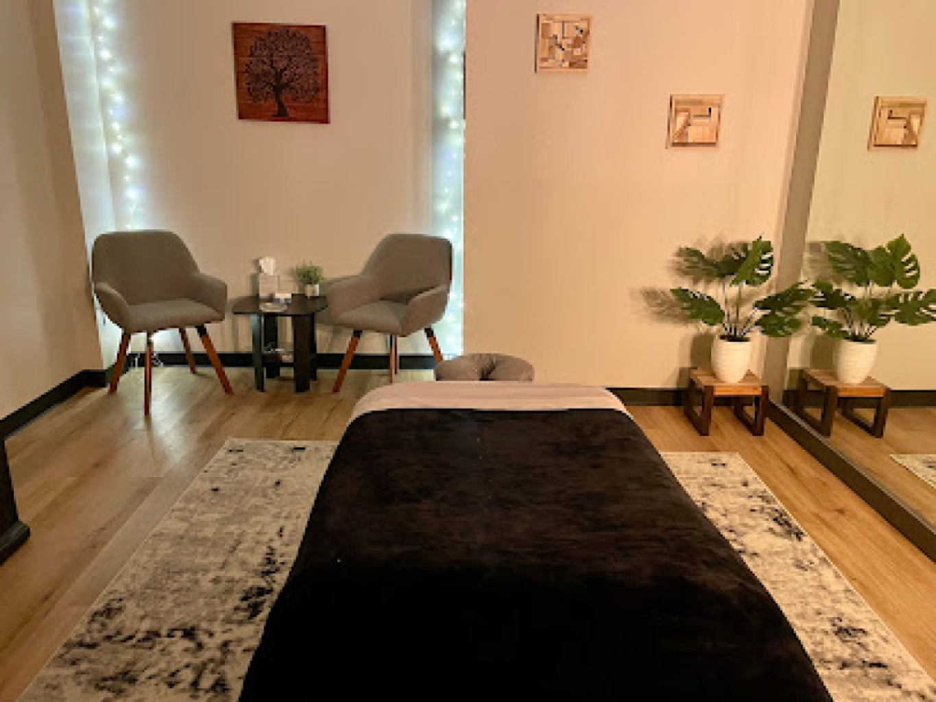 Rose Massage photo 1