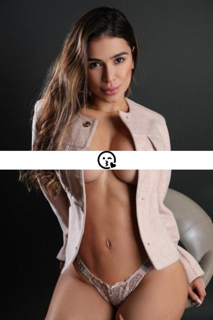 Andrea Fox photo 1