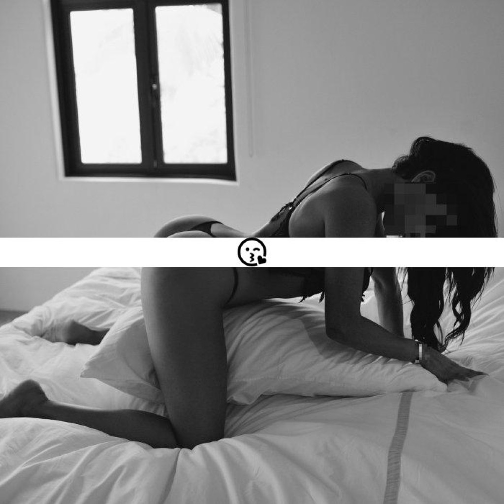 Adriana photo 1