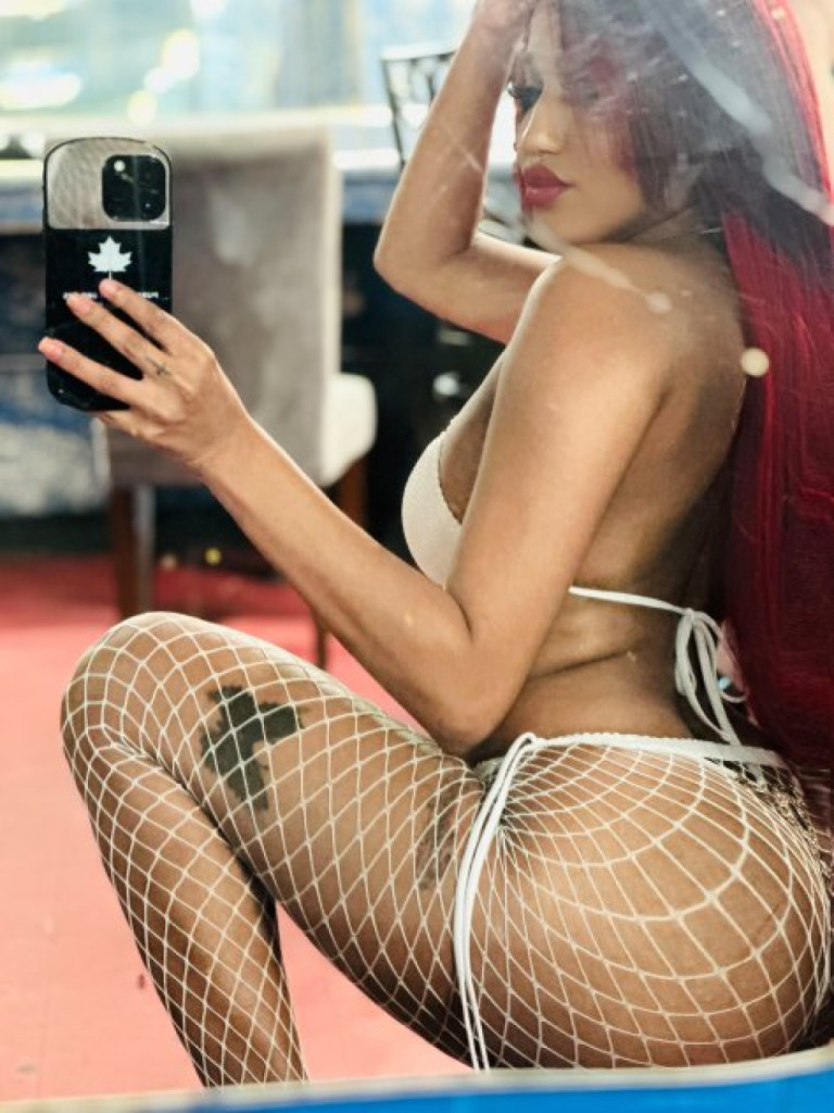 Sophia photo 1