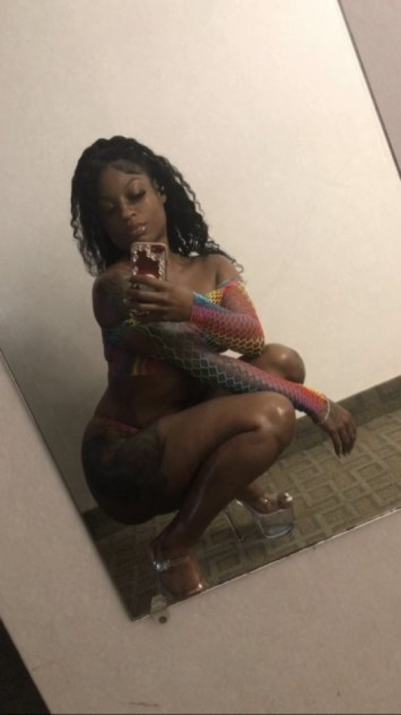 Coco Nikki photo 1