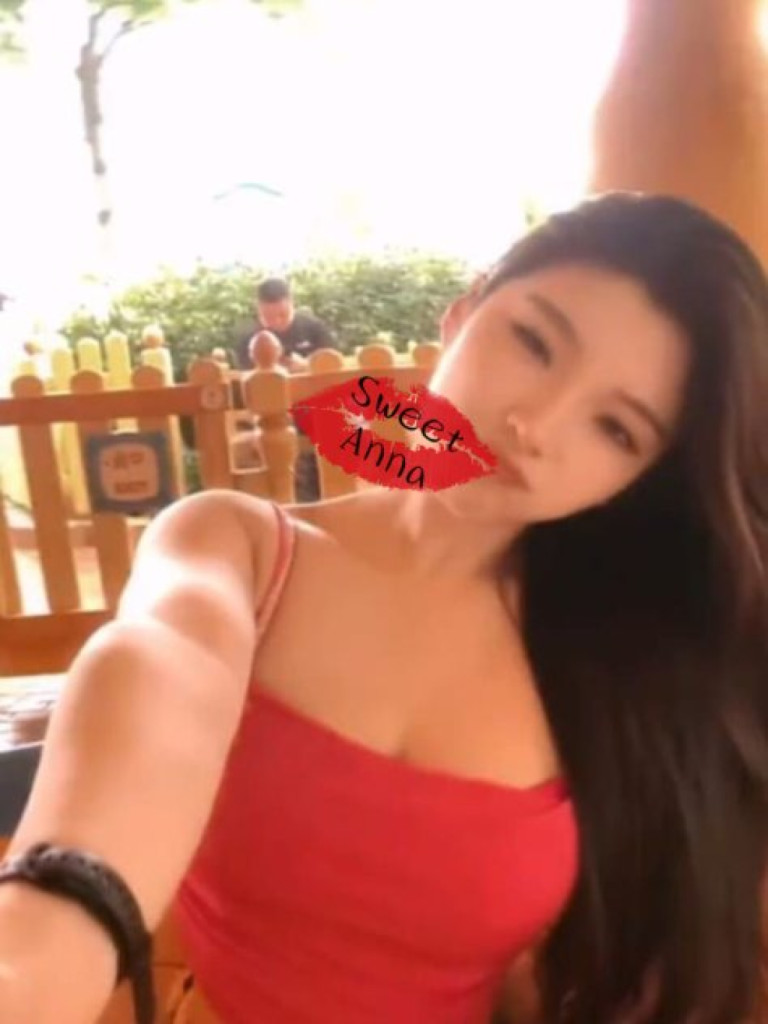 Anna photo 1
