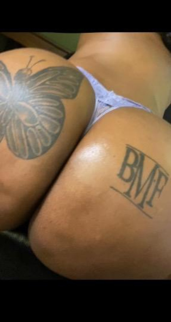 INCALLS Available 💙 SUPER JUICY BBW 💙 🍯🐝 💙 INCALLS Available photo 1