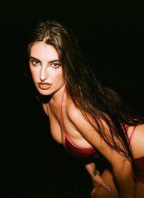 Ami – Brazilian escort in Berlin listing photo
