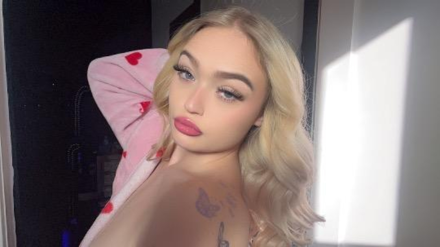 ChanelSnow photo 1