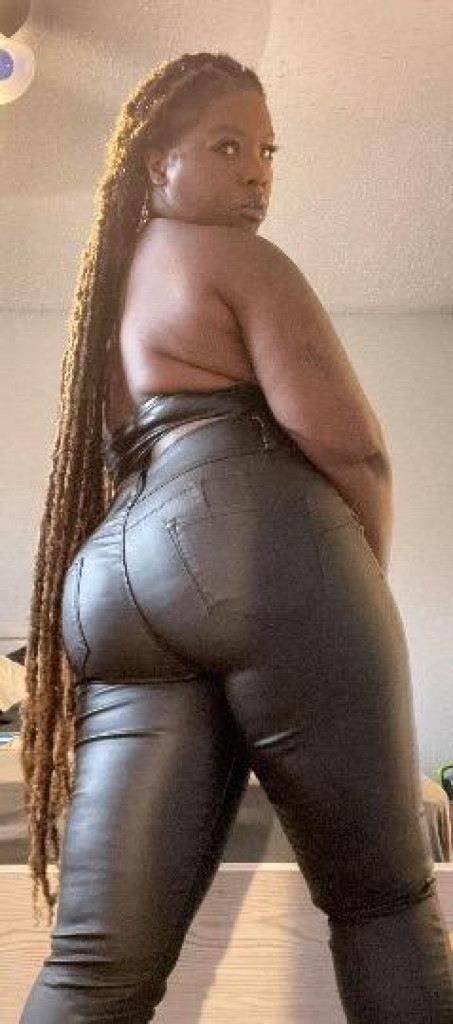 Naomi photo 1
