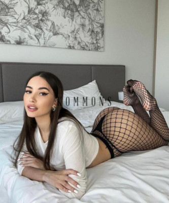 Lara listing photo
