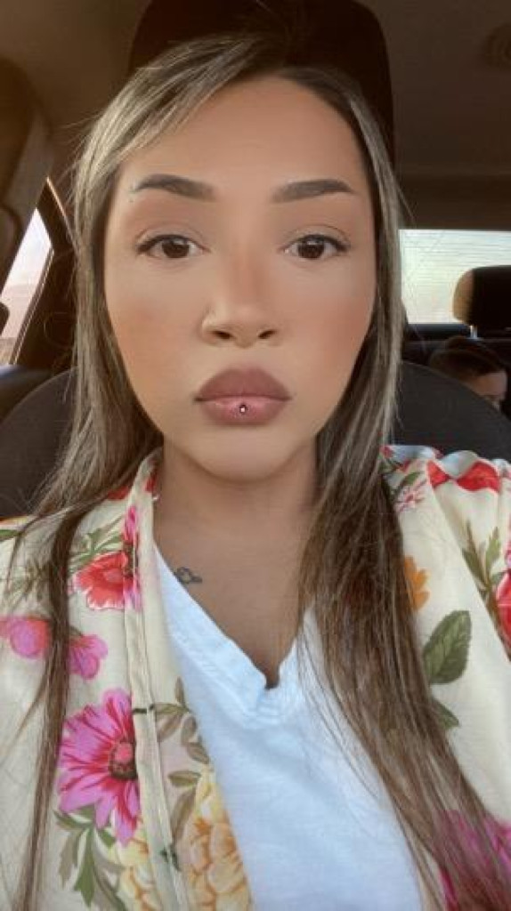 Alyssa photo 1