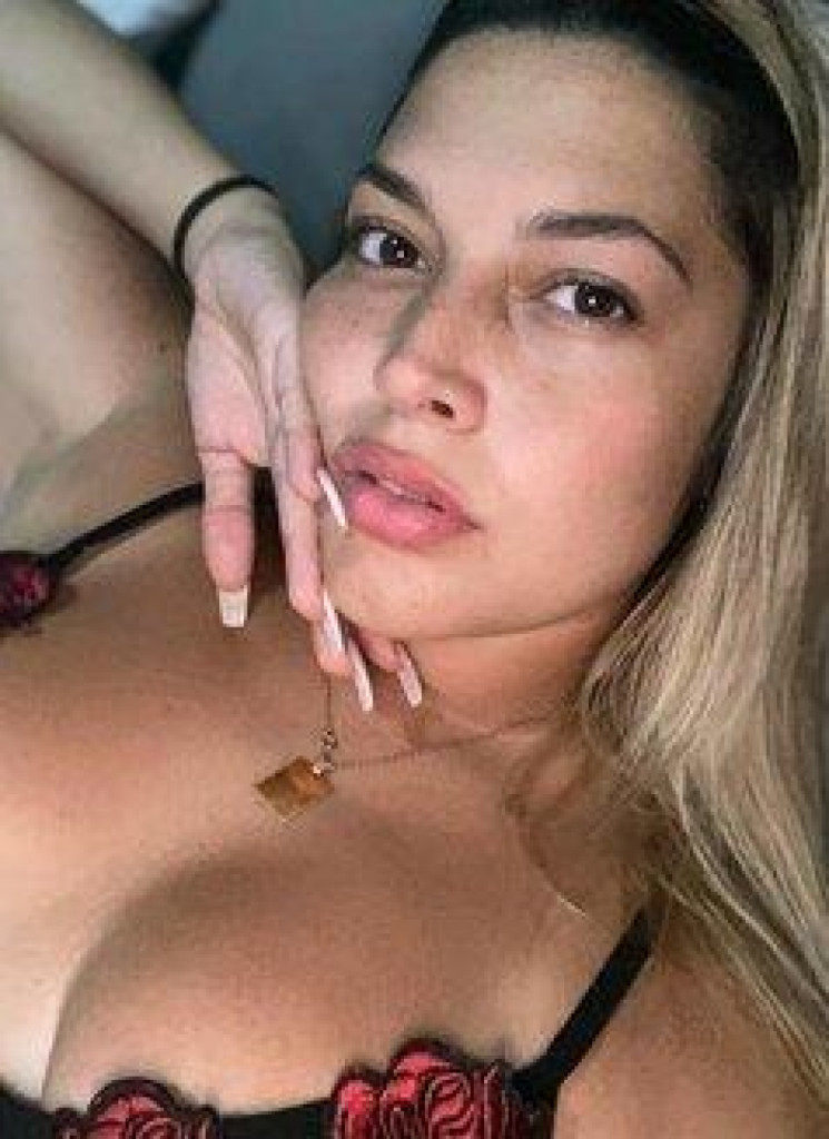 Elvina – French escort in Toulouse photo 1