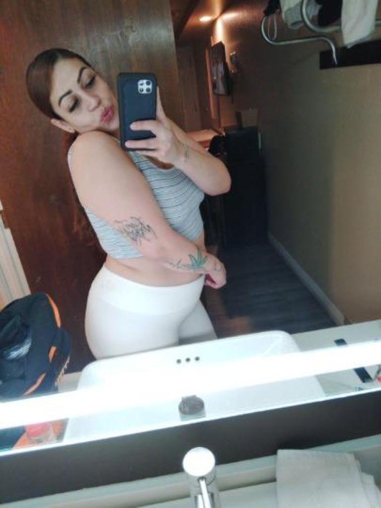 Liliana photo 1