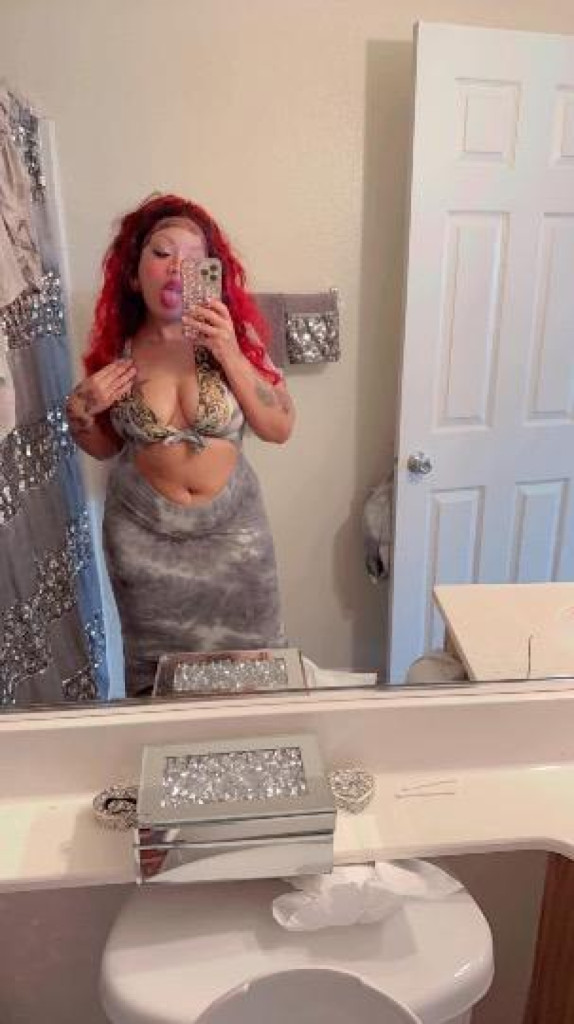 'Cute Spoiled Brat ready to spend all your money'.💅 photo 1