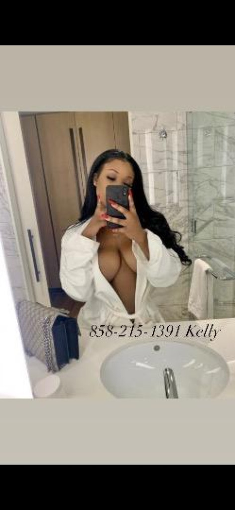 Kelly photo 1