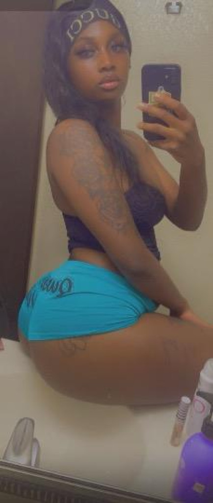 Rose 🌹 (Outcalls Only) photo 1