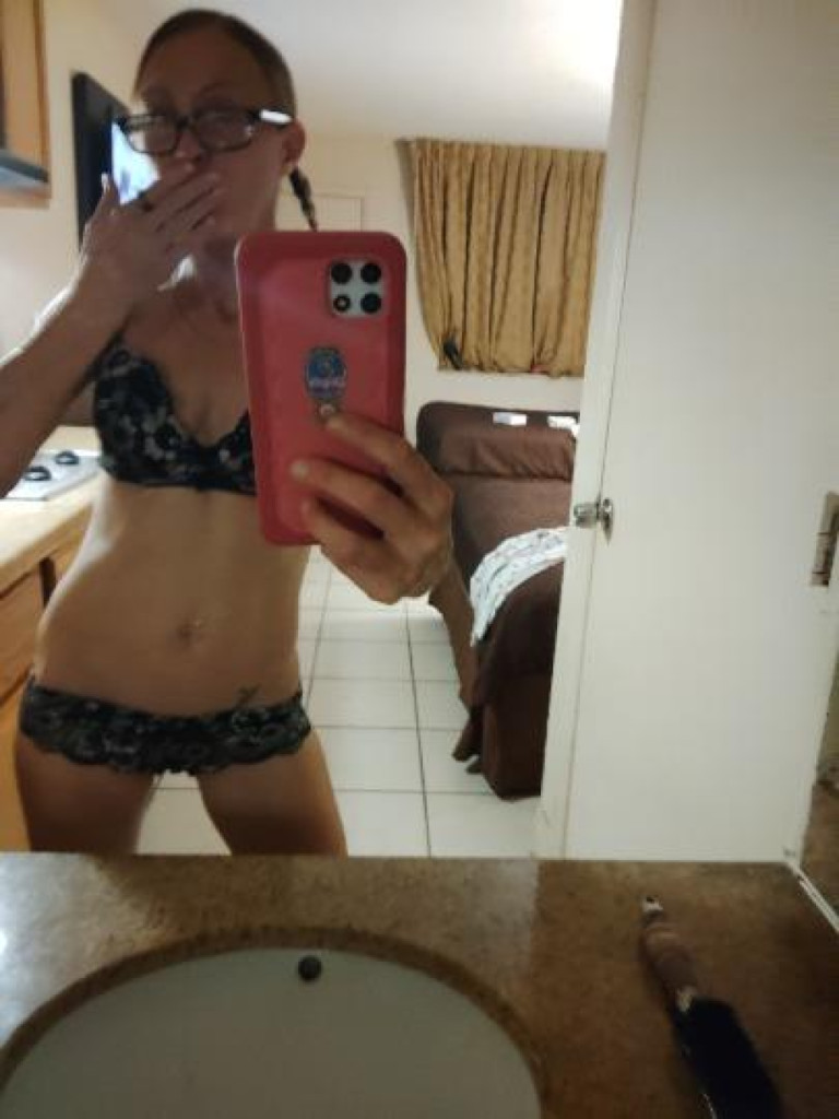 Skyler photo 1