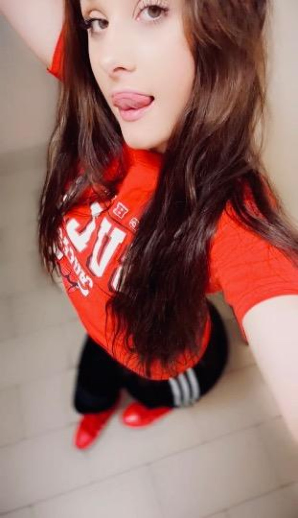 Samantha photo 1