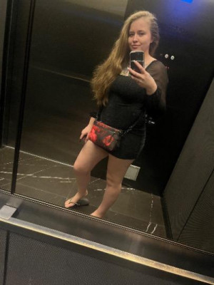 Let me be your valentine 💌Star 😍💕😝🥰 (Touring) In town for a visit 😝😋 listing photo