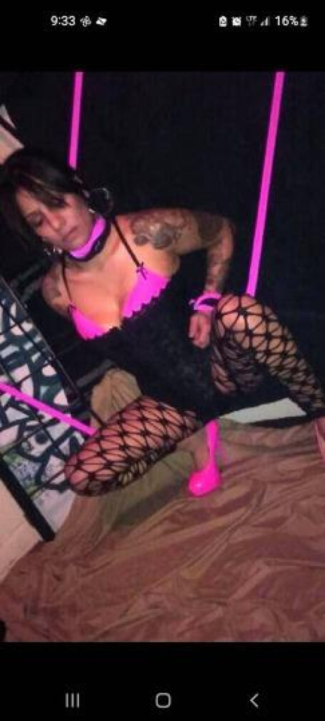 Azlana photo 1
