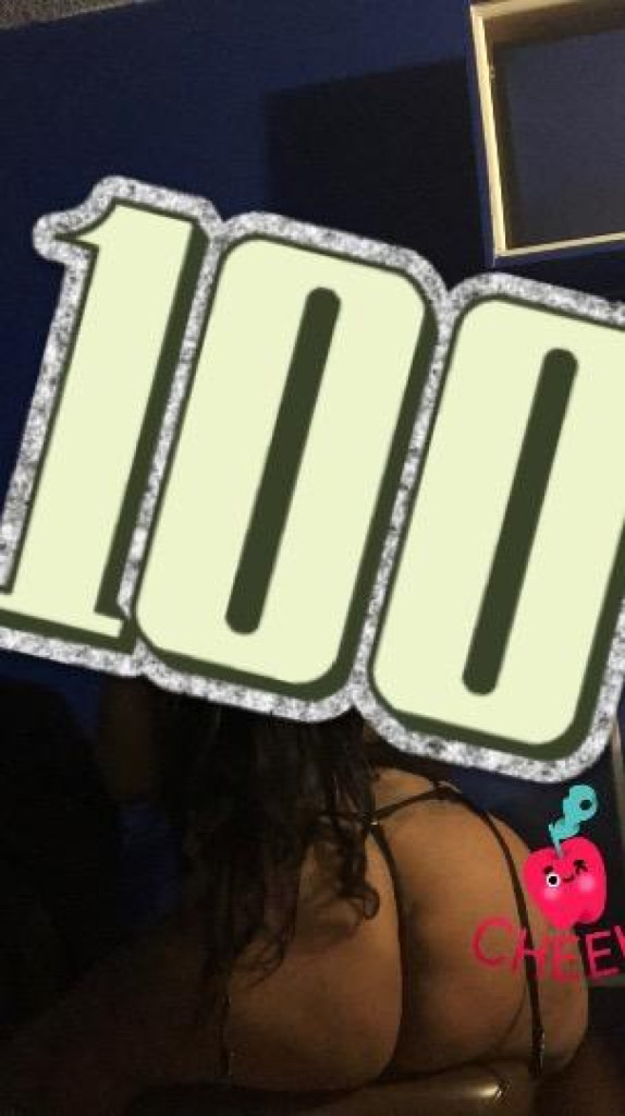 Tara🤤💦💦 photo 1