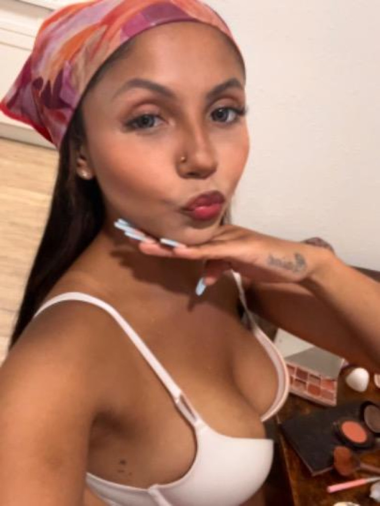 VERONICA photo 1