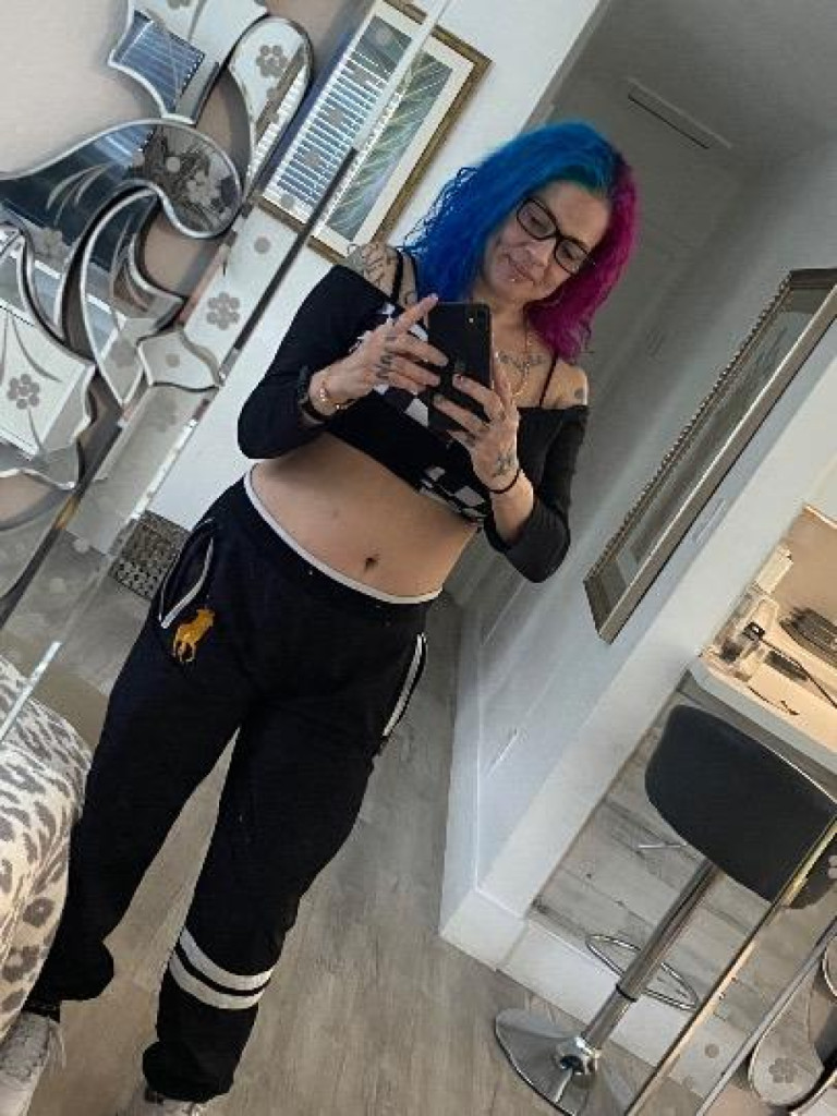 Mina photo 1