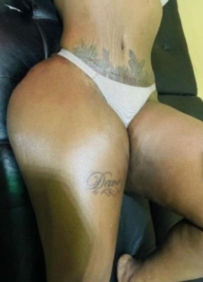 Bbbj fetish 🍆 💦 👅 Thick Busty Ebony Barbie Doll 💦 Moist, Wet &Tasty 👉 Let Me Blow Your Mind 😇 Available for Incalls Only ☎ CallNow listing photo
