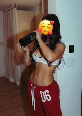 Hello love 🤩I'm Ready To Have Some Hot Fun💦🍆🌹 Love To Suck You Dry 👅Available 24/7 listing photo
