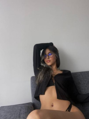 Nueva latina delgada lindo cuerpo estare por pocos dias listing photo