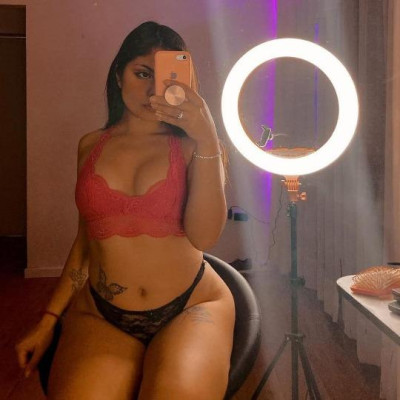 Linda latina muy sensual disponible ahora mi amor listing photo