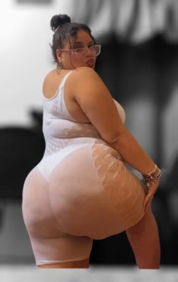 BigBootyNikki listing photo
