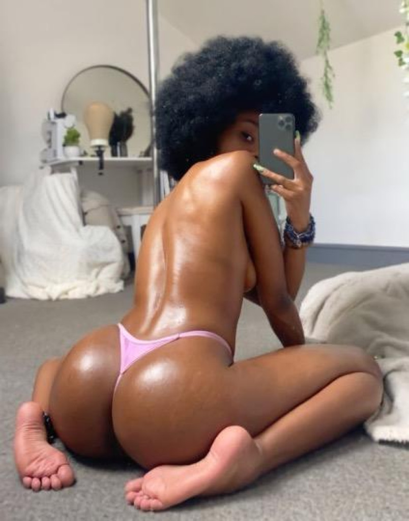 VALENTINES DAY !! TIGHT 💦💦WET🔥🔥 HOT 🐱READY 🍑PETITE EBONY PUSSY photo 1