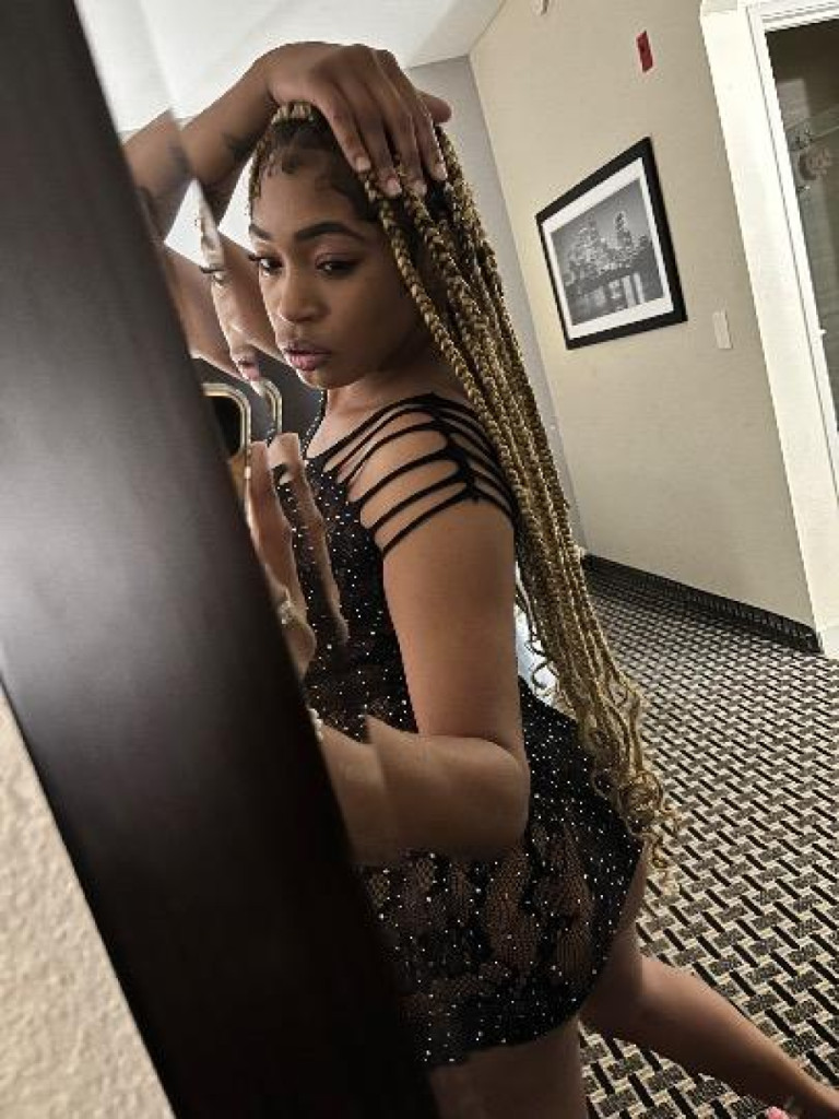 Reign photo 1